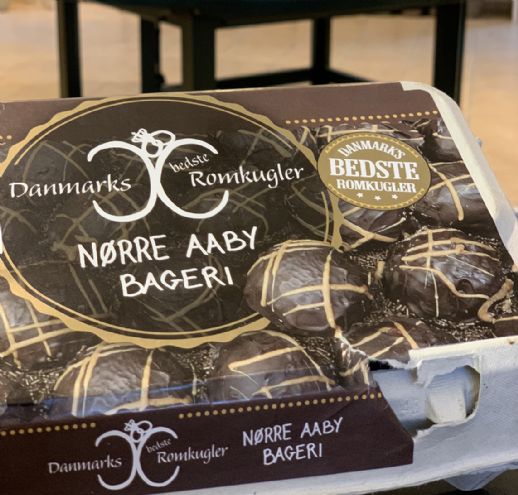  Danmarks Bedste Romkugler! fra Nørre Aaby bageri - 15 stk. æggebakke