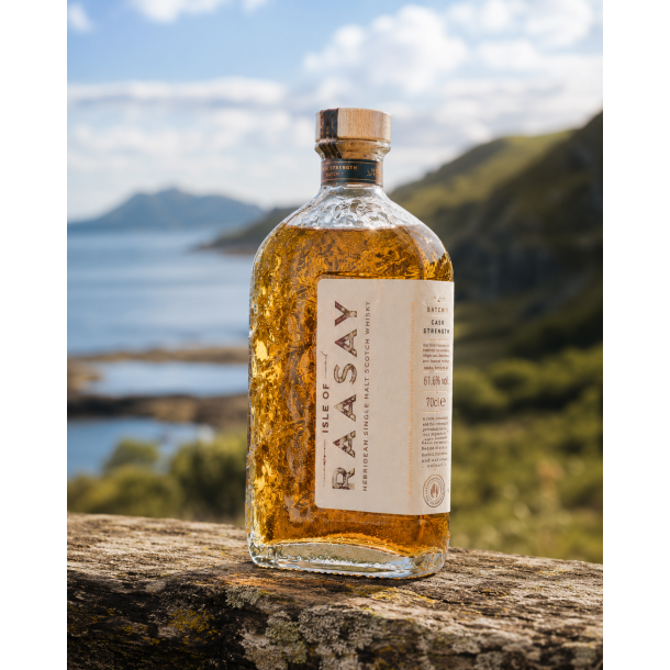 Isle of Raasay Strenght - Single malt whisky 61,6%