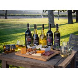 Locatour Wines California Chardonnay 2020 